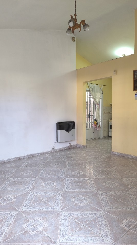 REBAJADA  casa   de 3 dorm. en Villa Carlos Paz 