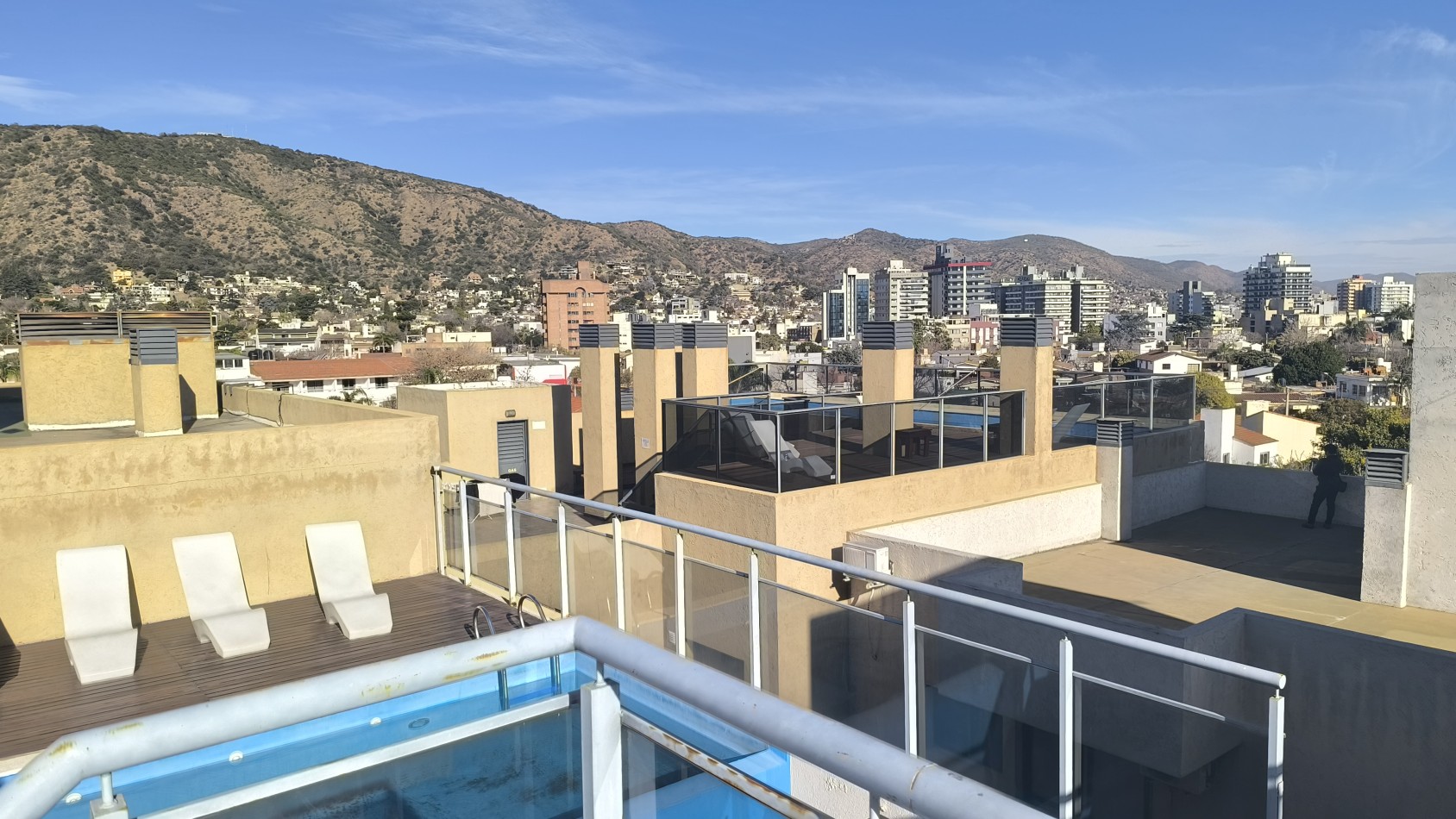 Vendo Departamento c/cochera en Carlos Paz 