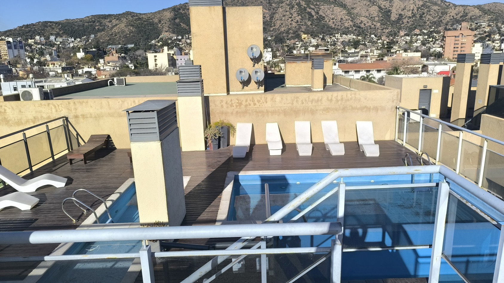 Vendo Departamento c/cochera en Carlos Paz 