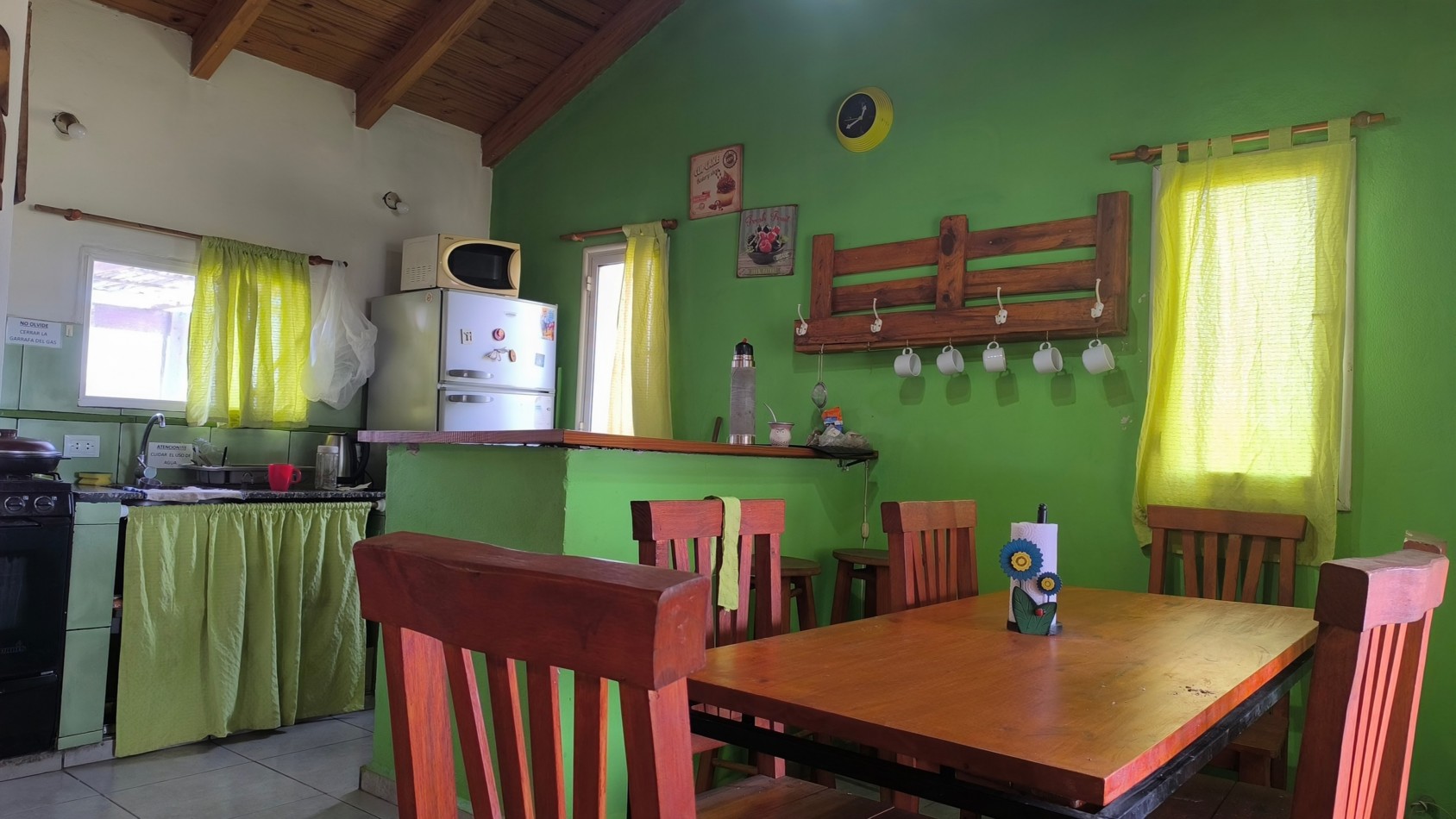 Alquiler Temporario/vacacional- COMPLEJO DE 3 CABAÑAS EN VILLA PARQUE SIQUIMAN