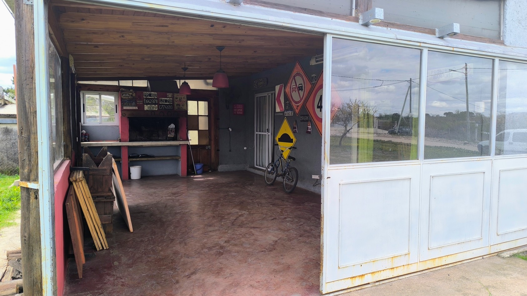 Alquiler Temporario/vacacional- COMPLEJO DE 3 CABAÑAS EN VILLA PARQUE SIQUIMAN