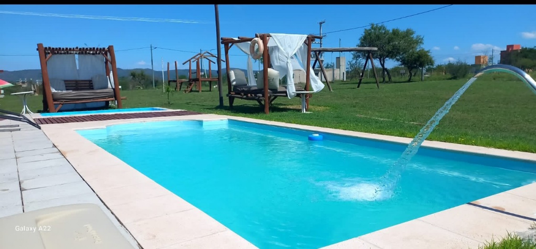 Alquiler Temporario/vacacional- COMPLEJO DE 3 CABAÑAS EN VILLA PARQUE SIQUIMAN