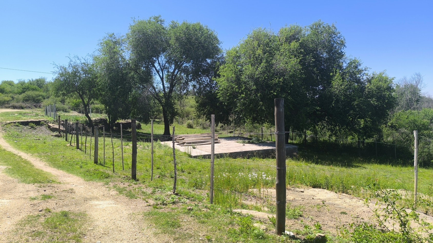 Lote 903 m2 con platea-  Bialet Masse, B° Mirador del Lago