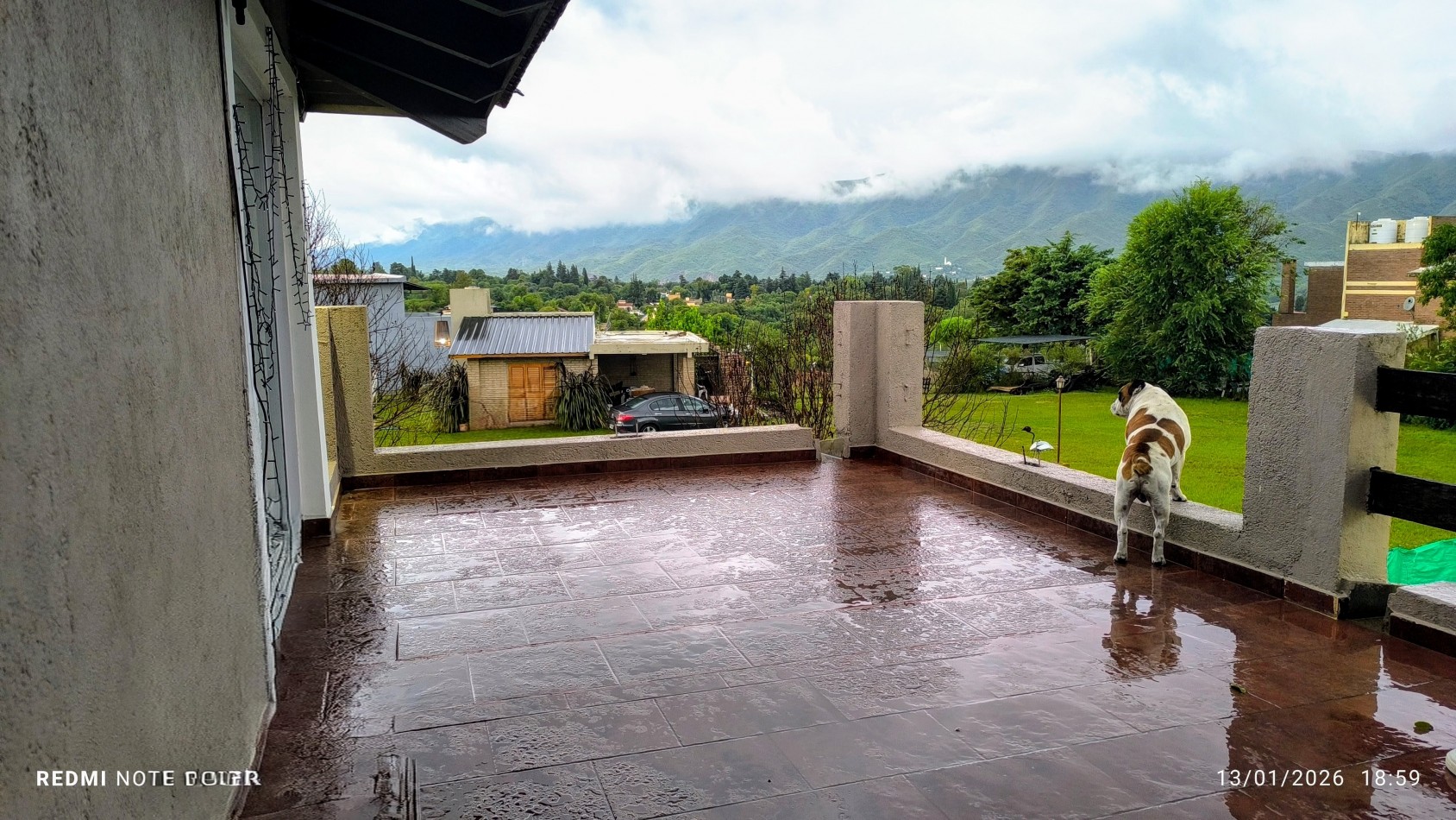 CASA DE CATEGORIA EN VENTA CON PILETA - B° MIRADOR DEL LAGO | BIALET MASSE