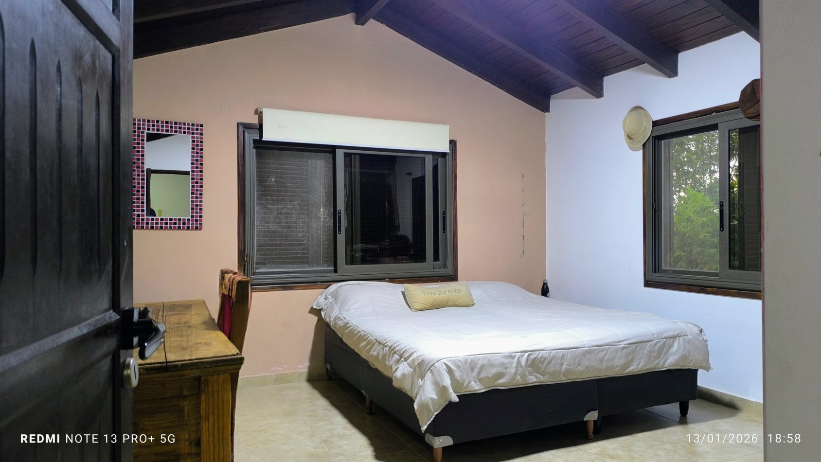 CASA DE CATEGORIA EN VENTA CON PILETA - B° MIRADOR DEL LAGO | BIALET MASSE