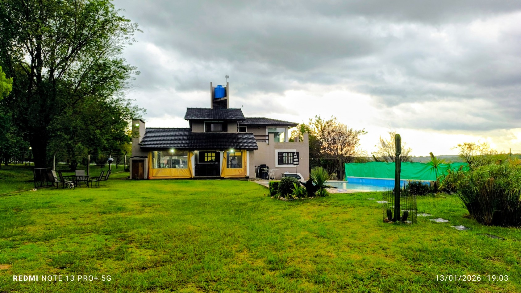 CASA DE CATEGORIA EN VENTA CON PILETA - B° MIRADOR DEL LAGO | BIALET MASSE