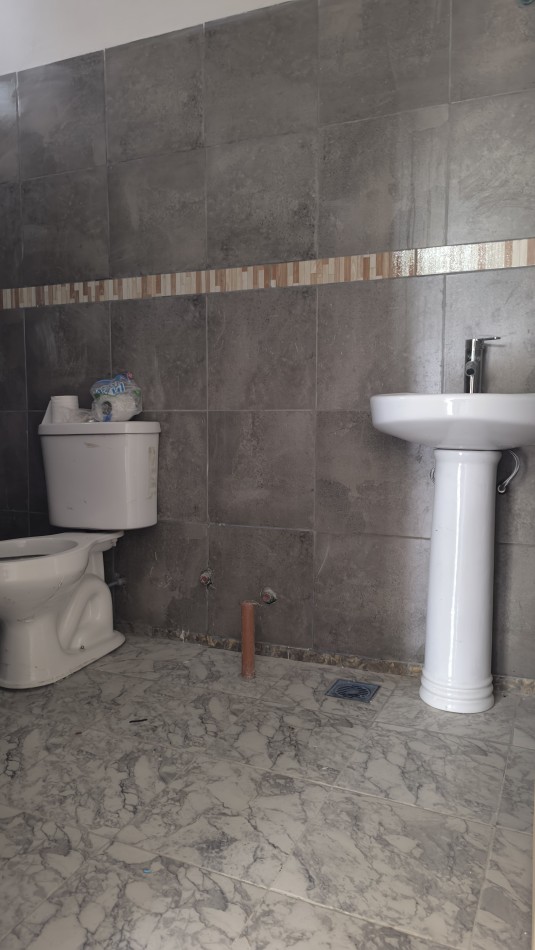 ALQUILO x1 O 2 años- MONOAMBIENTE EN SIQUIMAM