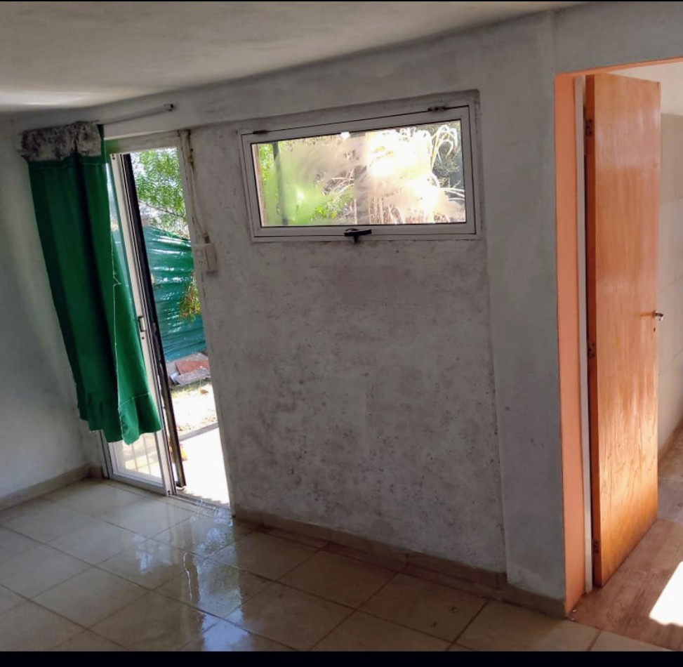 Alquilo x1 o 2 años Monoambiente en Siquiman