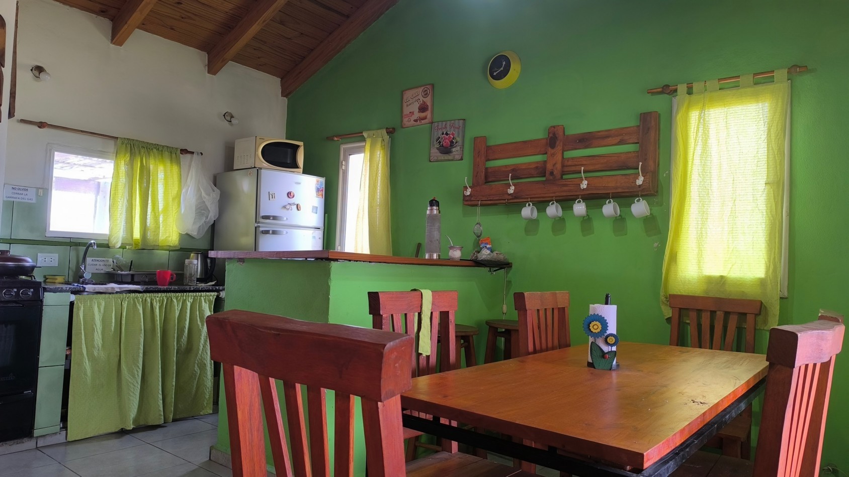VENTA - COMPLEJO DE 3 CABAÑAS EN VILLA PARQUE SIQUIMAN