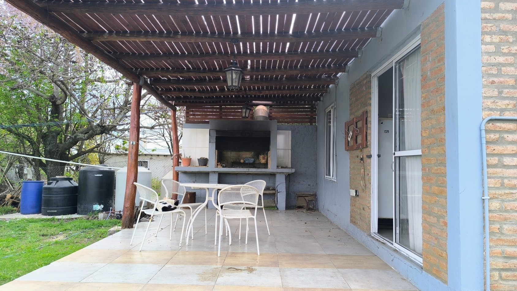 VENTA - COMPLEJO DE 3 CABAÑAS EN VILLA PARQUE SIQUIMAN