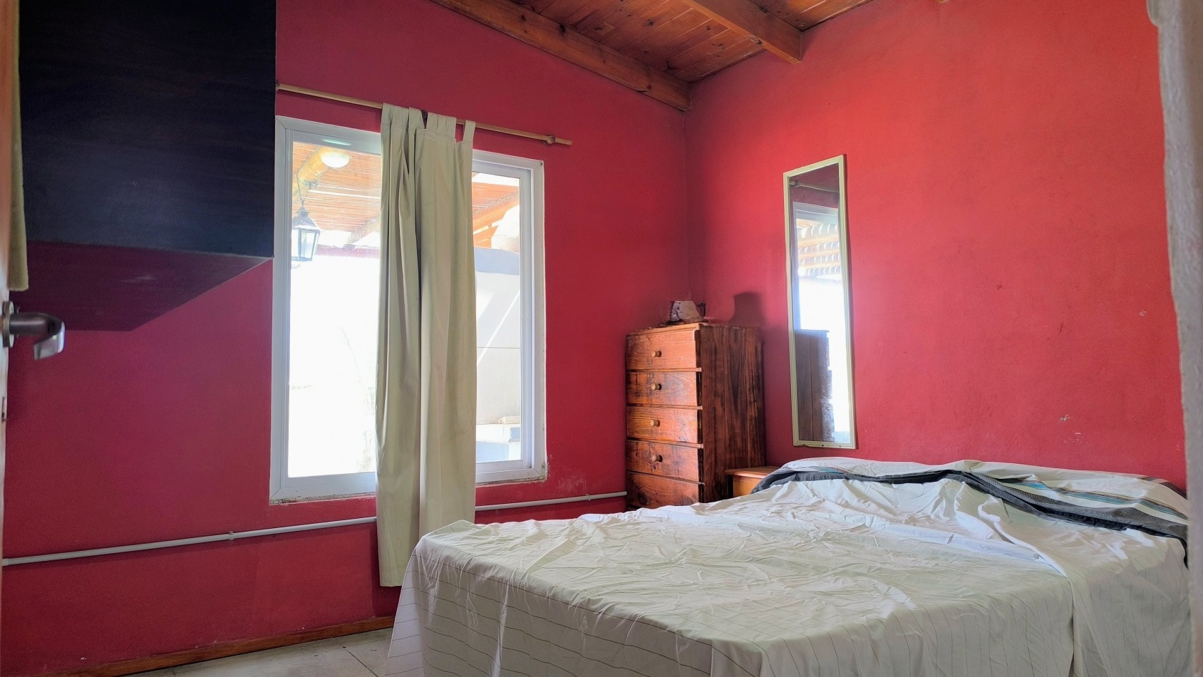 VENTA - COMPLEJO DE 3 CABAÑAS EN VILLA PARQUE SIQUIMAN