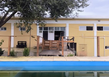 Alquilo x2 años en Siquiman c/pileta, 2 dorm.