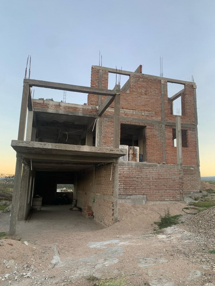 Casa en venta - Avance del 60%, lista para que le des tu toque personal. Estancia Vieja, Carlos Paz, Punilla