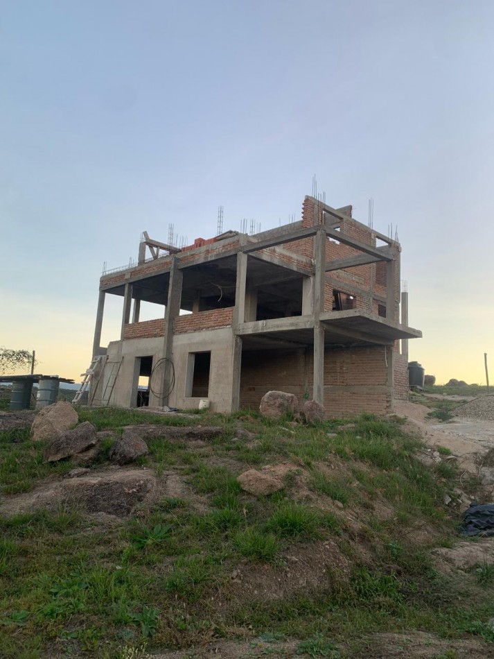 Casa en venta - Avance del 60%, lista para que le des tu toque personal. Estancia Vieja, Carlos Paz, Punilla